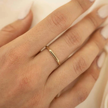 Simple Horizontal Strip Ring