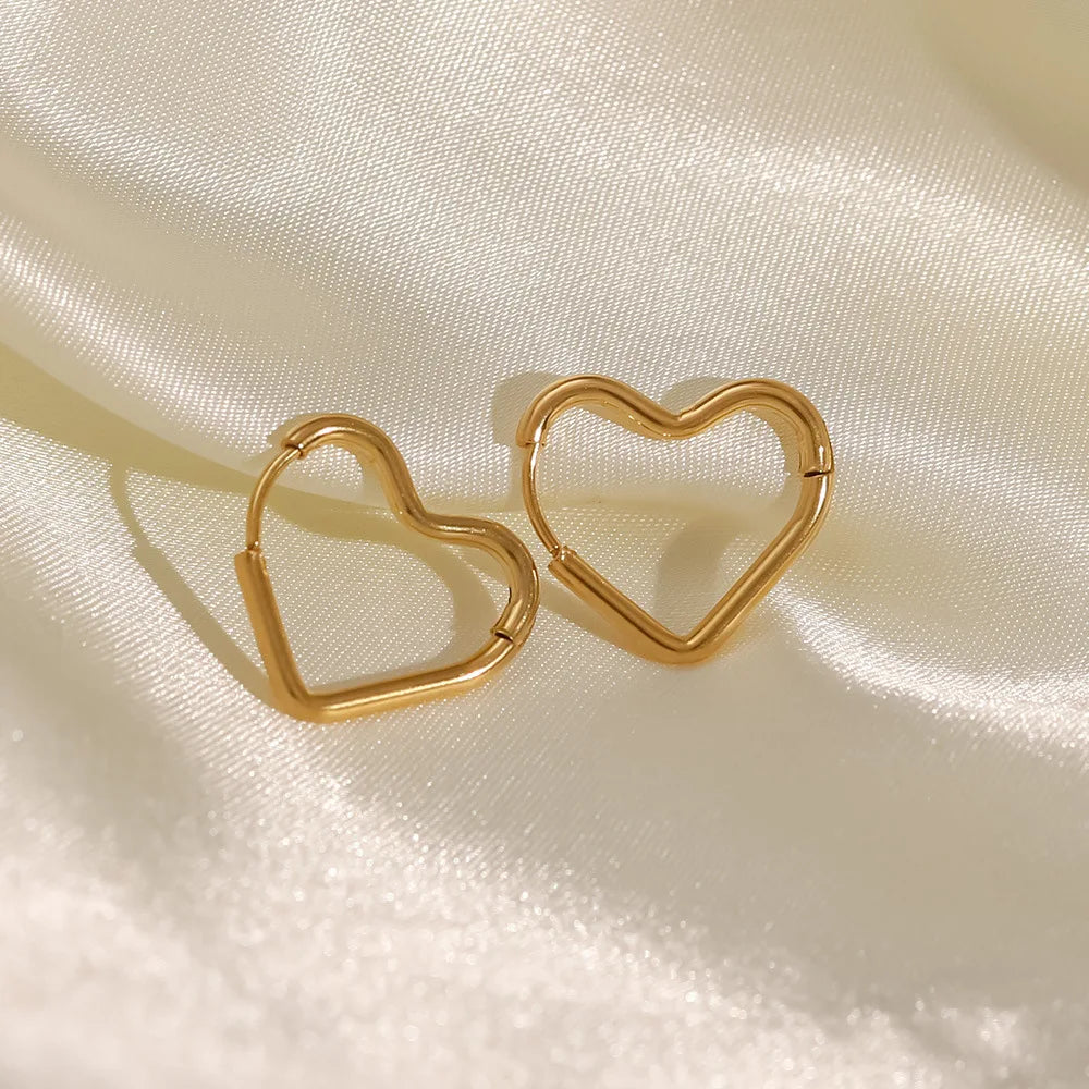 Minimalist Fashion Heart Earrings