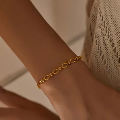 18k Noble Bracelet