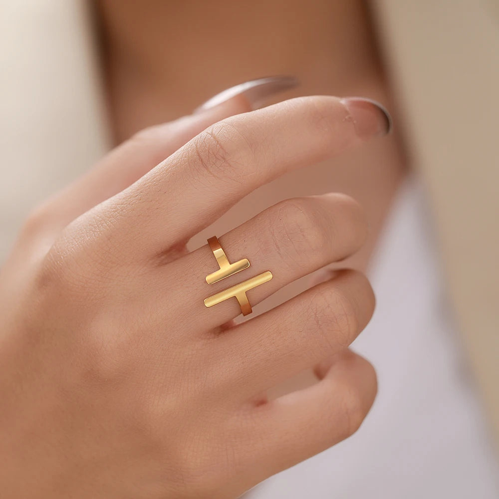 Simple Double Bar Ring